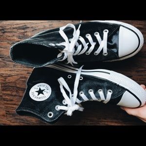 Velvet Converse